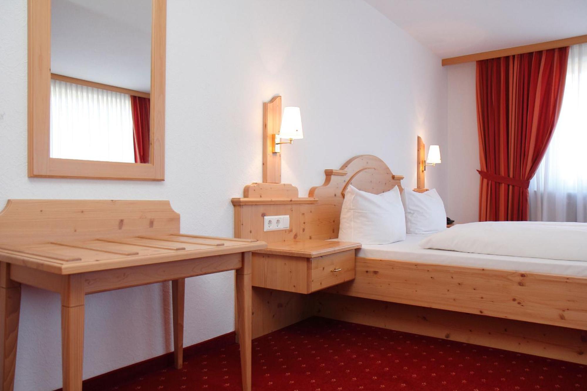 Parkhotel Waldlust Häusern Екстериор снимка
